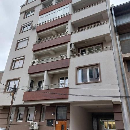 Cozy Apartment In The City Center Skopje Exterior photo